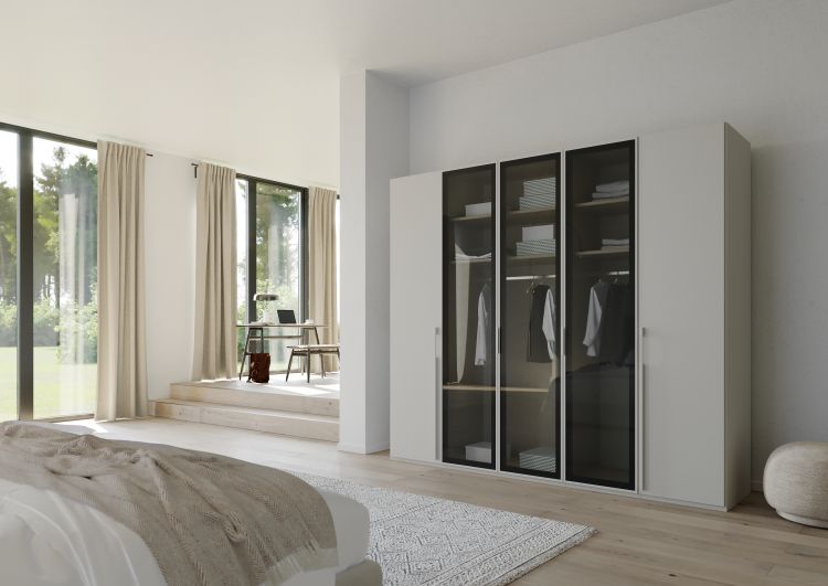 5221_AW568_53Q3_M1_Skat-Shine